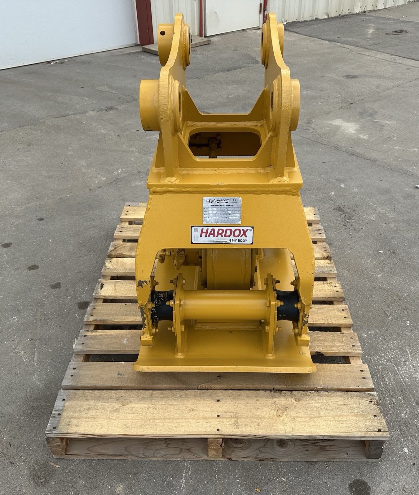 New 21″ Vibratory Compactor Plate 65mm Pins Cat Hyundai Kobelco Volvo