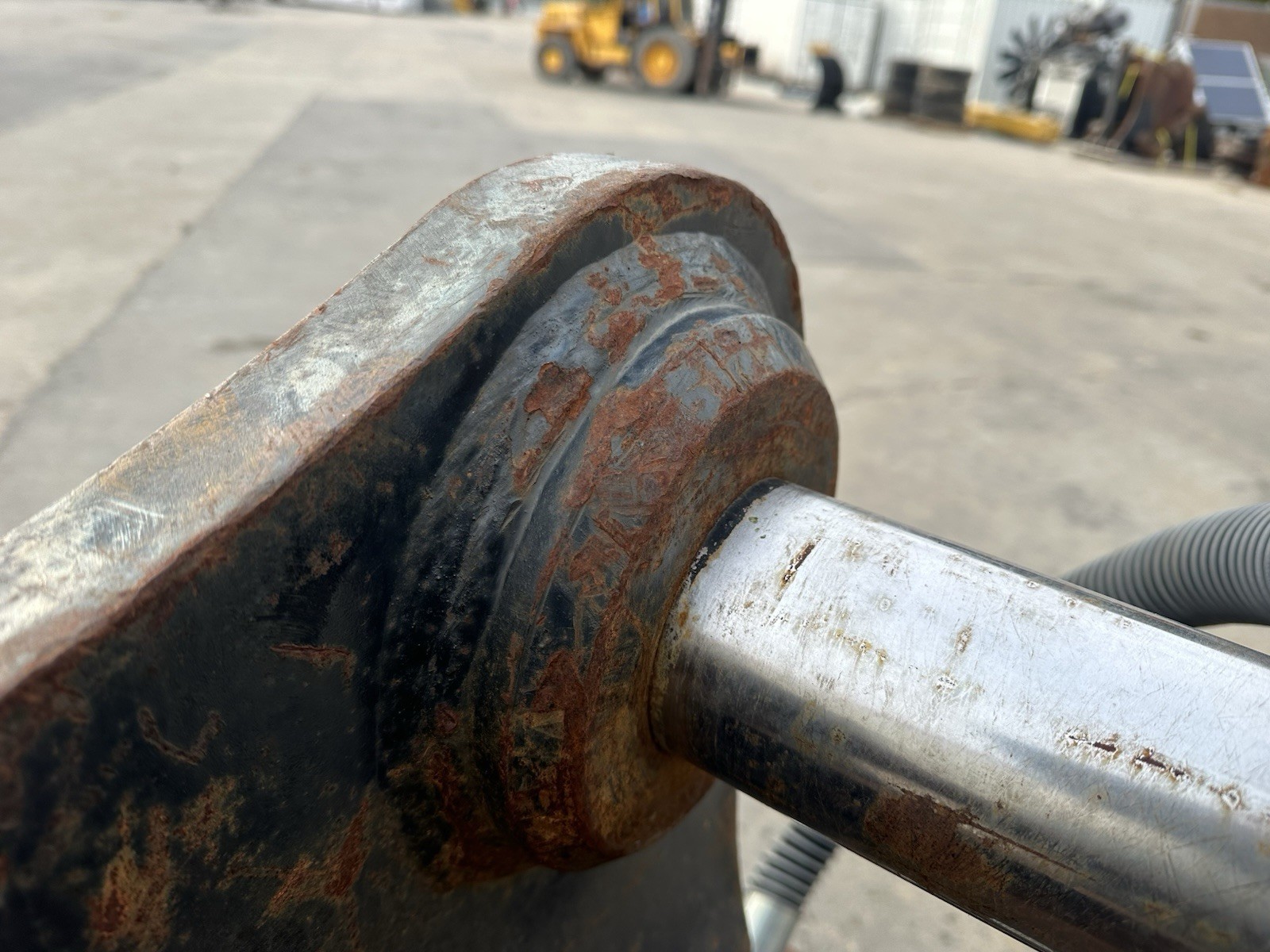 Caterpillar CVP110 Vibratory Compactor Excavator CB Linkage 90mm pins