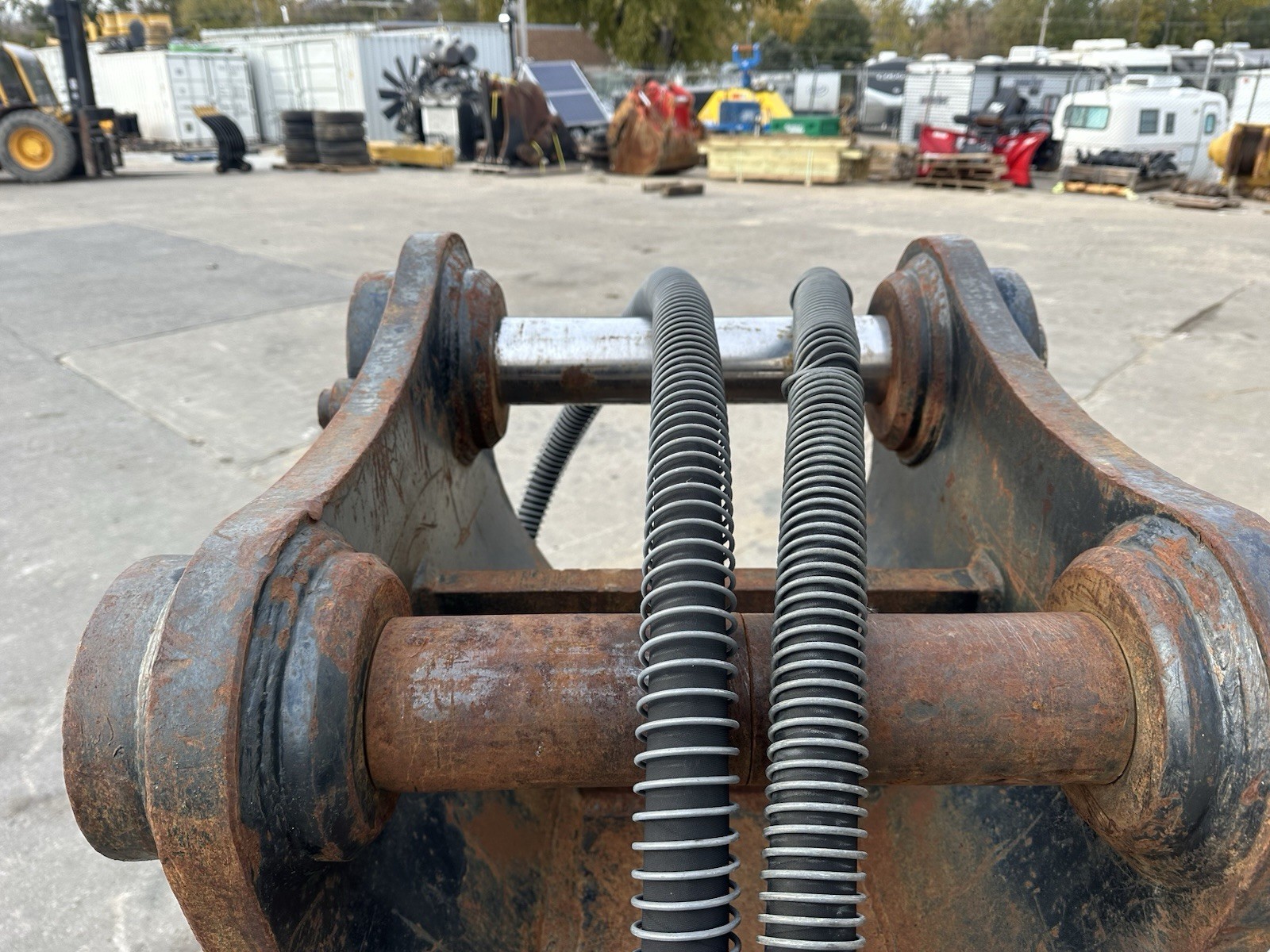 Caterpillar CVP110 Vibratory Compactor Excavator CB Linkage 90mm pins
