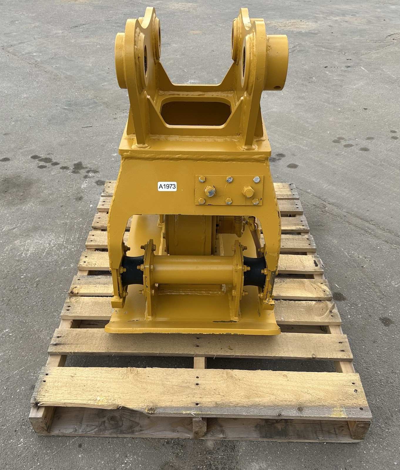 New 21″ Vibratory Compactor Plate 65mm Pins Cat Hyundai Kobelco Volvo